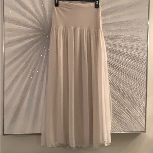 italian Dresses & Skirts - Silk Skirt